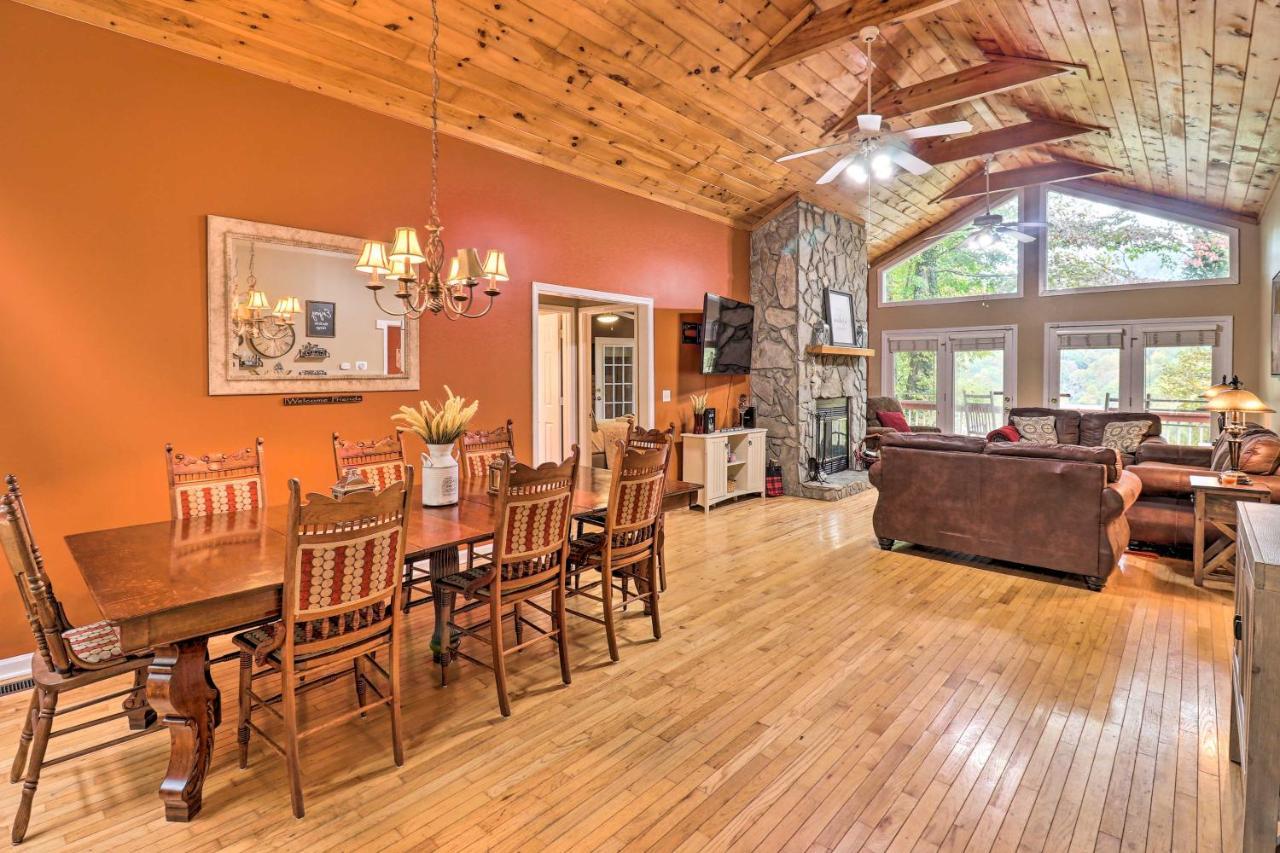 Rustic Red Cabin With Deck In Maggie Valley Club! 外观 照片